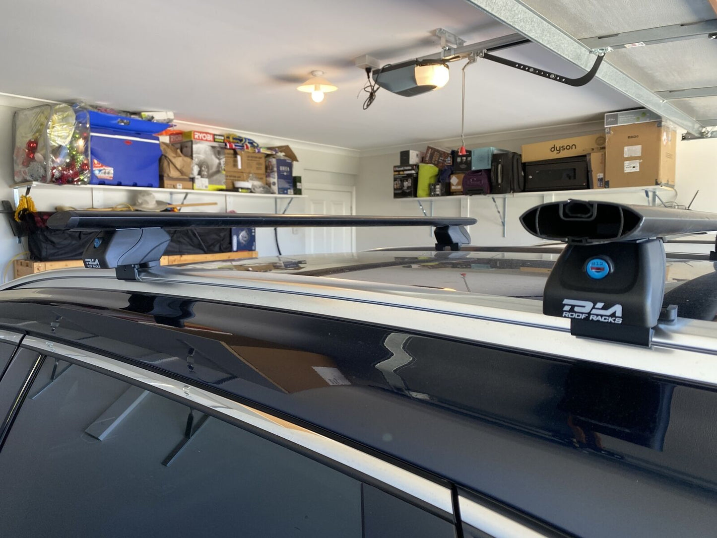 2xBlack Roof racks / Cross bars for Volkswagen ID.4 2024-2026