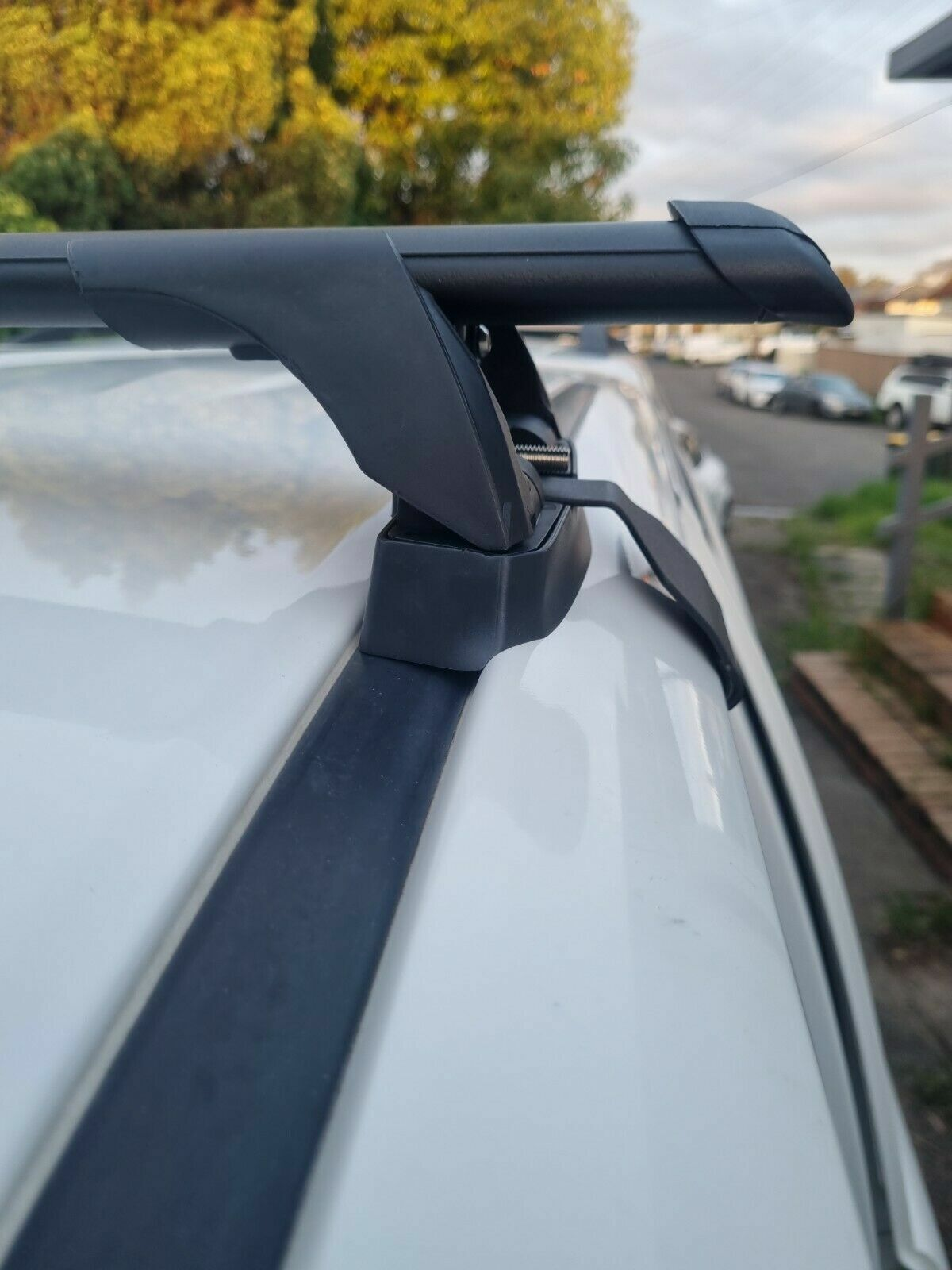 2x Aerodynamic Cross bars / Roof racks for Toyota Hilux 2012 - 2023